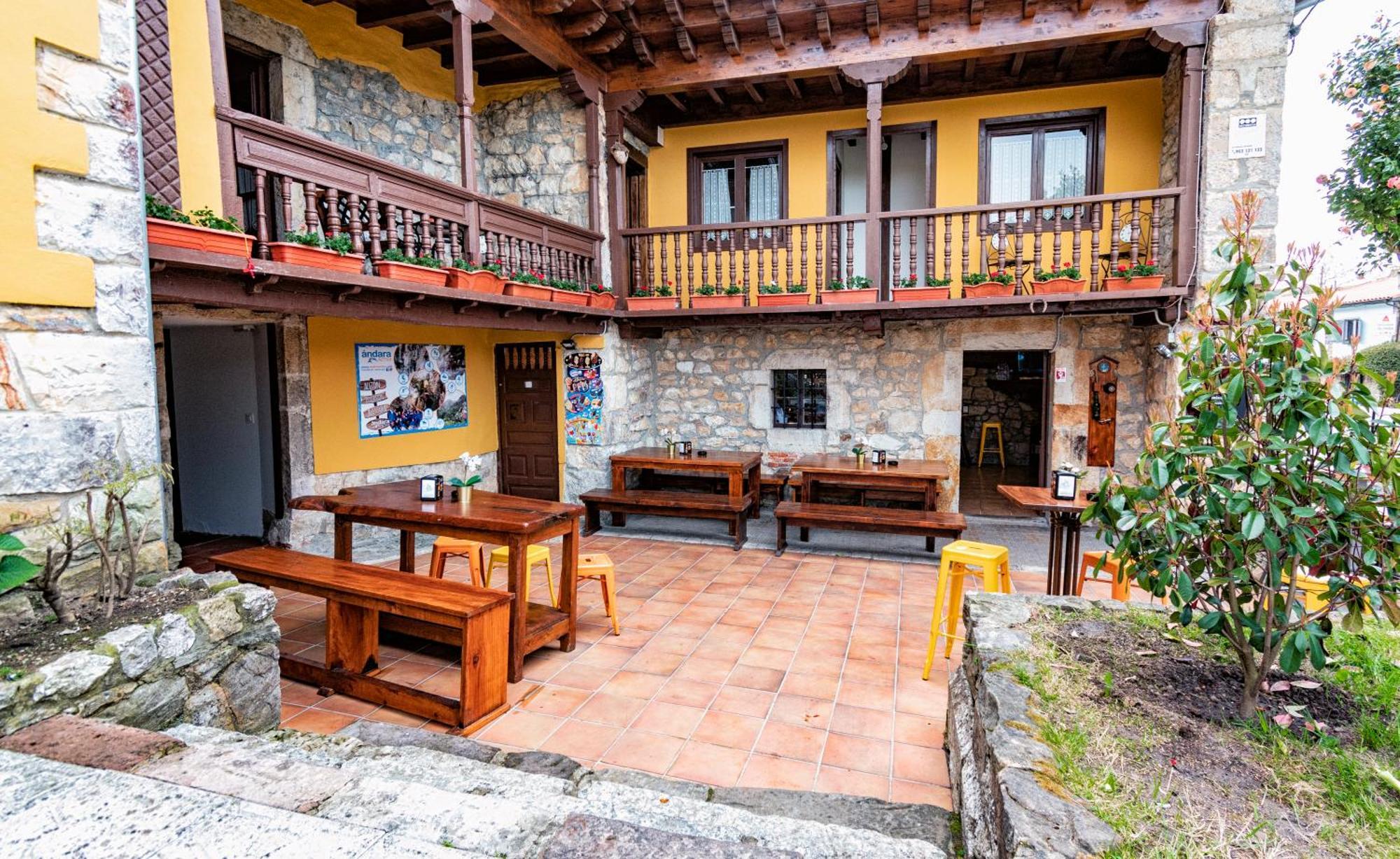 Albergue Santa Marina Buelna Exterior foto